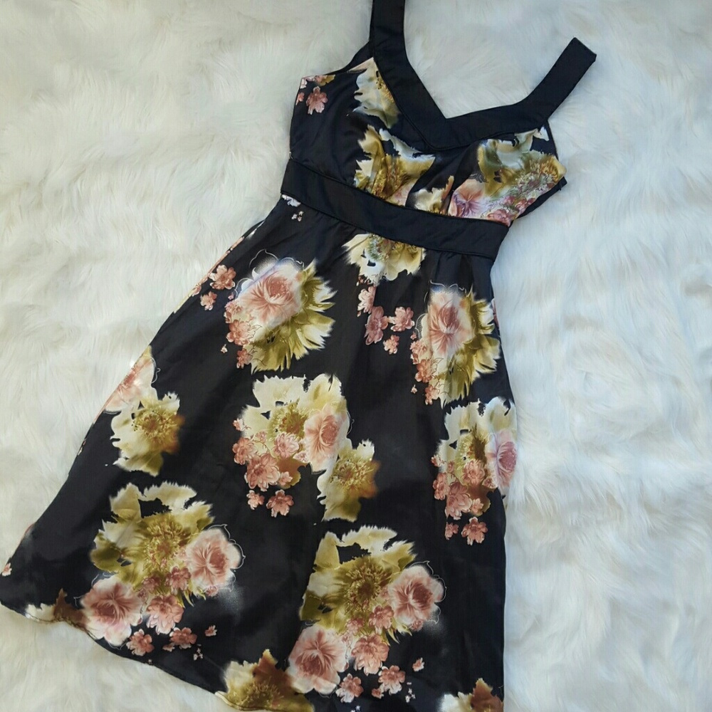 Nwt romy silk dress